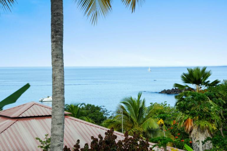 Location vue sur mer “Bungalows d’Arly” à Bouillante, Guadeloupe pour 2 à 5 personnes à partir de 516 €/semaine