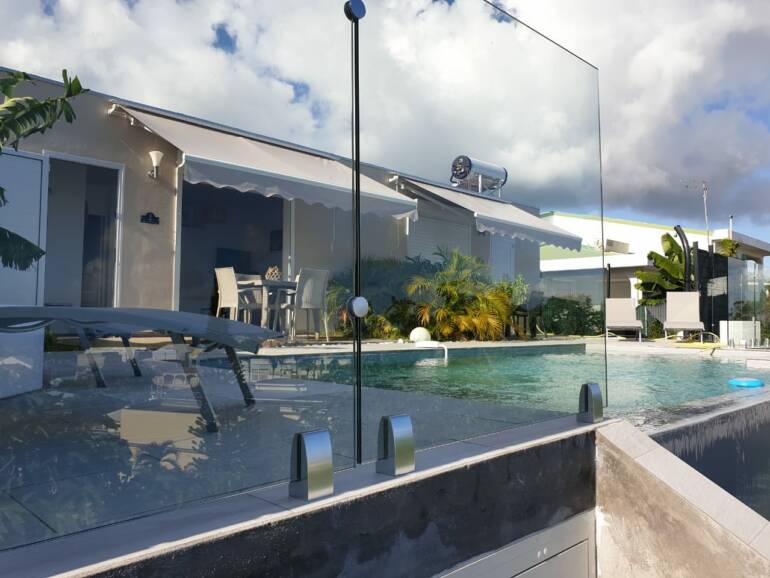 “Les Zitadines” – Location de Gite avec piscine à Sainte-Anne, Guadeloupe pour 4 personnes,  proche de la plage à partir de 120€/nuit