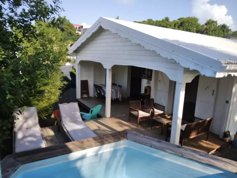 Location en bord de mer “Villa Ka” avec piscine Le Moule, Guadeloupe pour 4 personnes en  à partir de 85 €/nuit