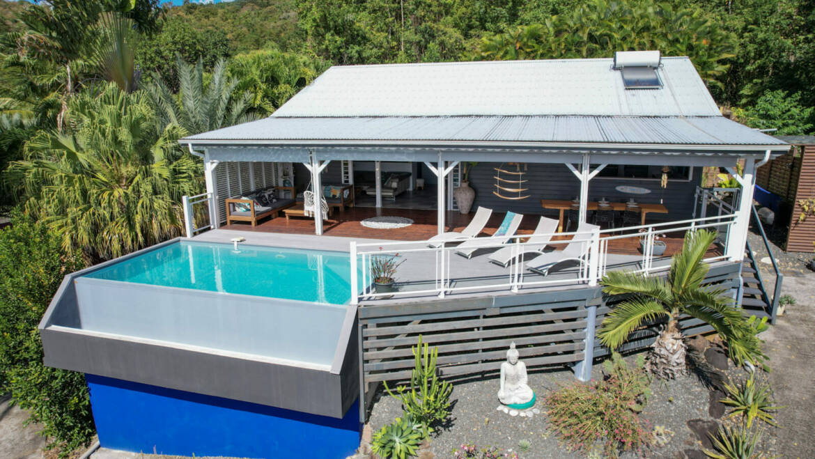 Location 6 personnes “Villa L’Îlot Bleu” avec piscine à Pointe-Noire, Guadeloupe à partir de 1666 €/semaine