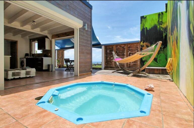 Location pour 3 personnes Villa “Terrathely” avec piscine  Le Moule, Guadeloupe à partir de 80 €/nuit