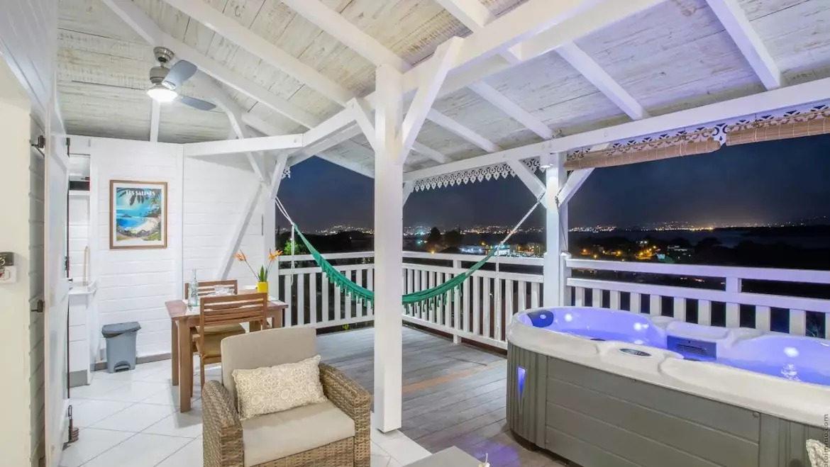 Vanille Pacane – Location de Bungalows avec Spa privé à Trois-Ilets, Martinique avec vue mer à partir de 89€/nuit