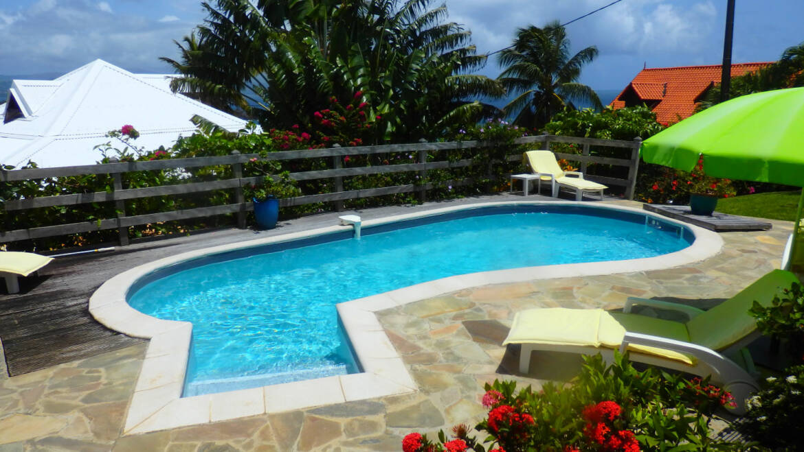 Vanille des Isles – Location de Gite (studio) pour 4 personnes à Trinité, Martinique avec piscine et jacuzzi à partir de 510€/semaine