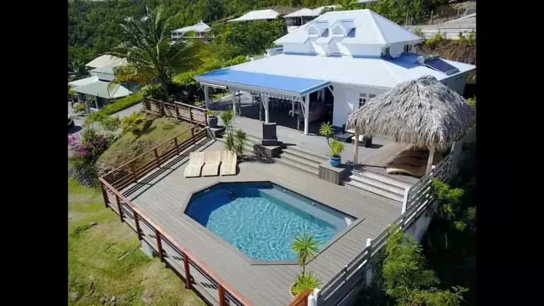 Villa “Coconut” au Diamant, Martinique avec vue sur mer à 180° à partir de 300€/nuit