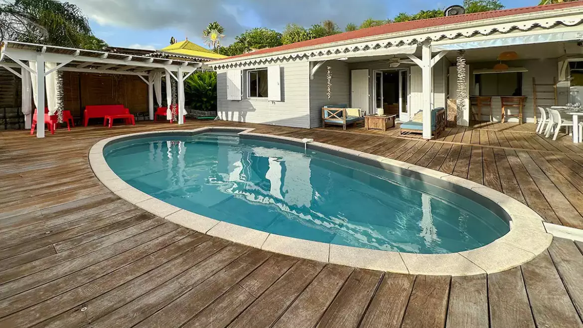 Location villa “Cocoon” avec vue sur mer à 180° à Sainte-Luce, Martinique à partir de 300€/nuit